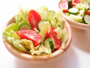 1400839_a_bowl_of_salad.jpg